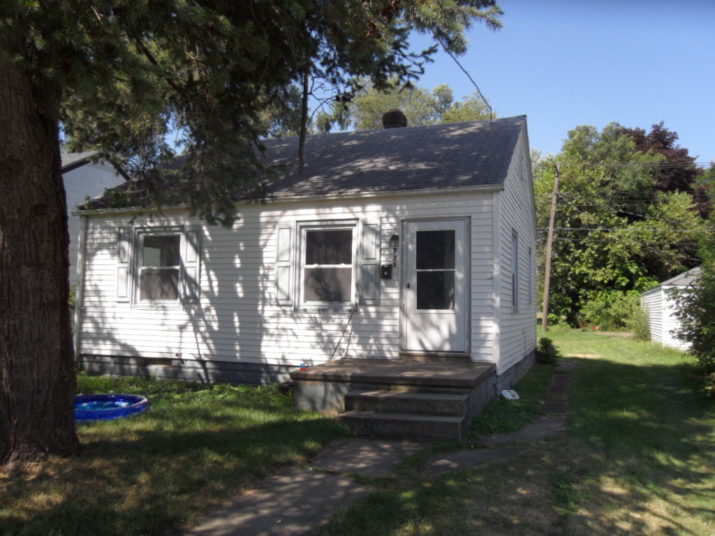 725 Elmer St.